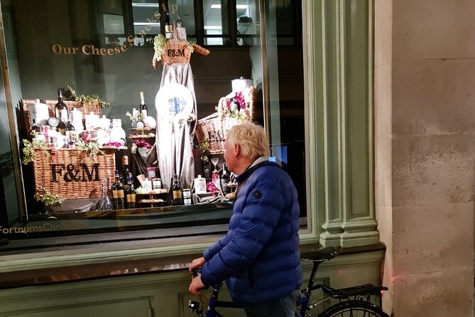London Christmas Lights Bike Tour with Local Guide - Where you start: Sloane Square and the first 10 minutes