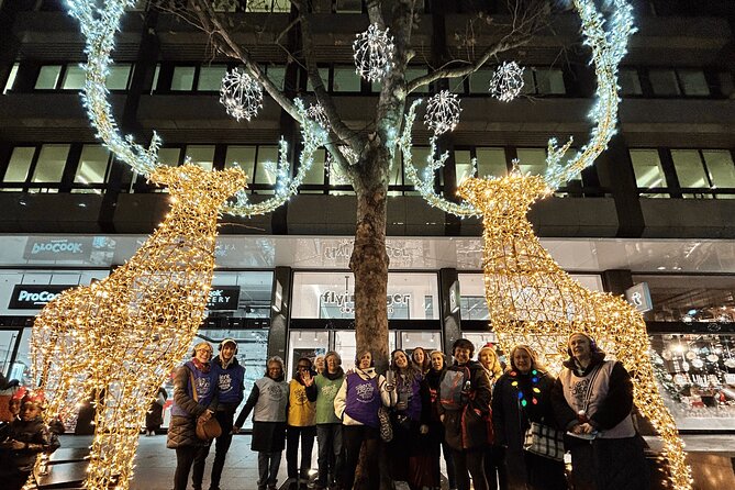 London Christmas Lights Guided Tour With Christmas Music - Silent disco headsets, not just Christmas carols