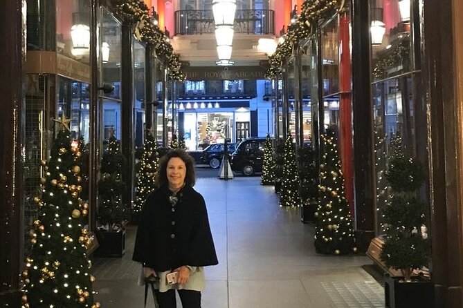 London Christmas Lights Private Tour by Traditional Black Cab - Guide Quality Matters: Stories From Steve, Greg, Mick, Andrew, Gordon, Justin, and Stella