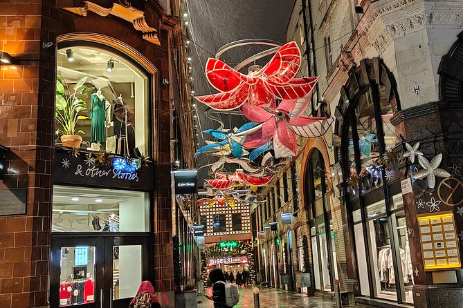 London Christmas Sparkle Private Walking Tour - Practical matters: shoes, layers, and smartphone ticket time