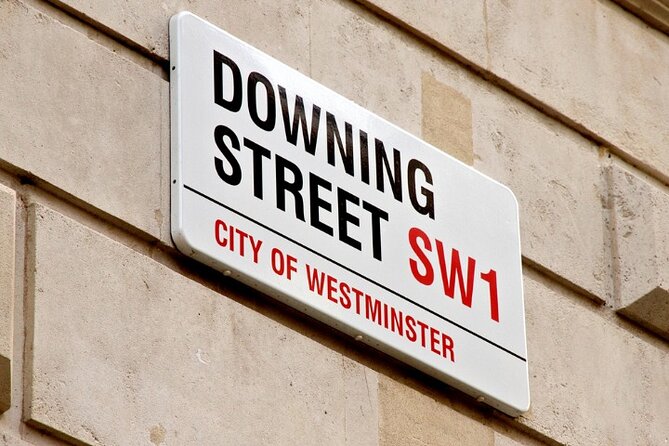 London: Churchill & World War 2 Walking Tour - Stop 1: Churchill War Rooms, exterior only, and why that matters