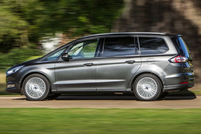 London City Airport - To & From Central London - Private Transfer - On the Road Comfort: Wi-Fi, Water, and Flight Tracking