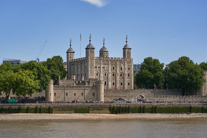 London Creative Photography Tour - Trafalgar Square to Parliament Square: Framing Westminster Like a Pro