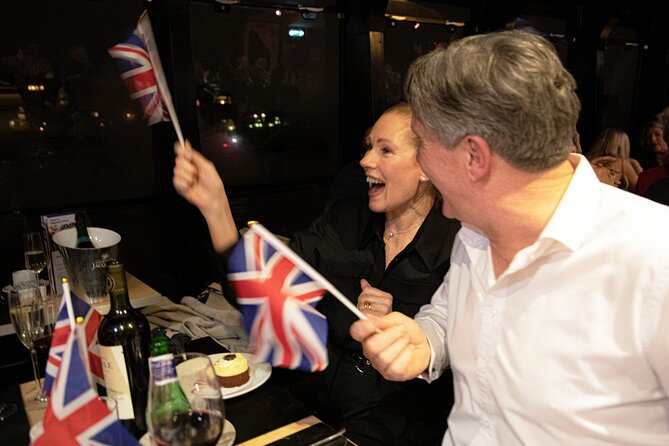 London Dinner Cruise on the Thames River - Welcome drink, set seating, and what the meal experience really feels like