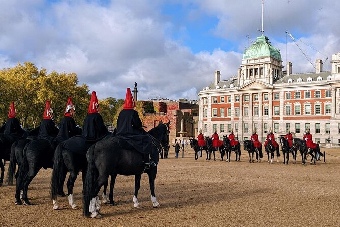 London Essential 2 hour introductory Walking Tour With a Londoner - Key points before you lace up