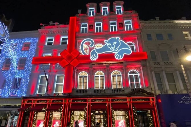 London Exclusive Christmas Lights Guided Tour by Black Cab - Trafalgar Square, a central anchor before the West End swirl