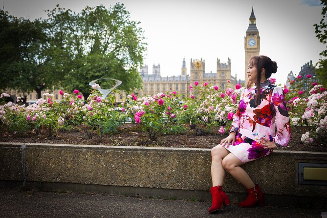 London Eye Riverside Photography Experience - Stop 4: Trafalgar Square for iconic city portraits