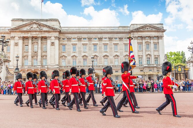 London Full-Day Private Tour with Westminster Abbey Tickets - Private London walking, with taxi relief to Buckingham Palace