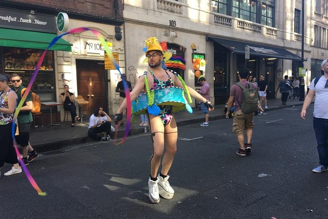 London Gay Tour with a Local, Soho’s LGBTQ+ Nightlife, Private & Custom - The included drinks: how to make the most of them