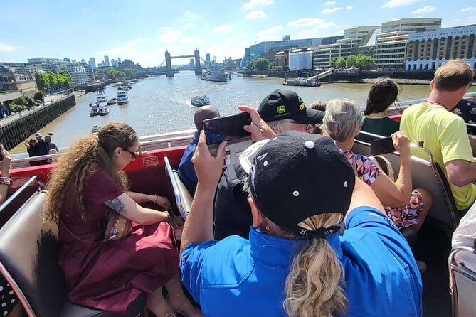 London: Guided Sightseeing Tour on a Vintage Open-Top Bus - The Guide Makes or Breaks It, and These Ones Land Well