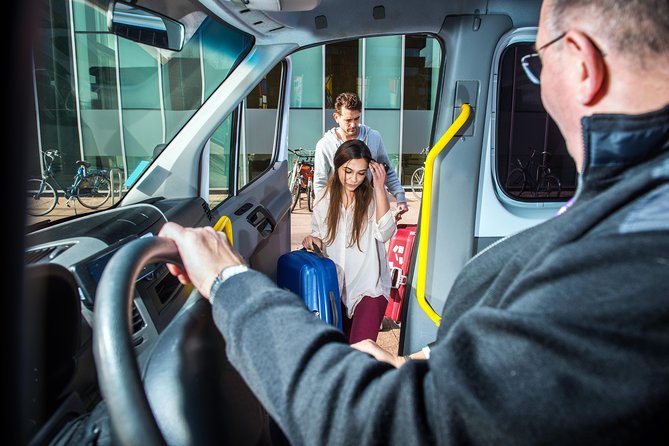 London Heathrow Airport Arrival Transfer (Airport to Southampton Hotel or Address) - Who Should Book This Transfer (And Who Might Not Need It)