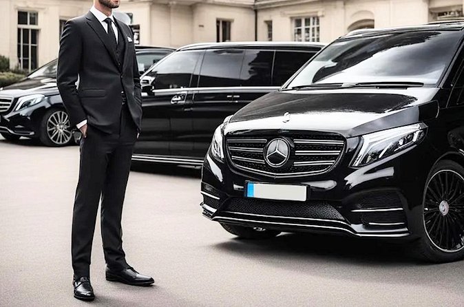 London Heathrow Airport LHR Transfer Service - Flight Tracking and Wait Times: Your Buffer Against Delays