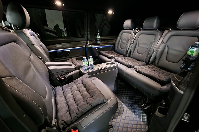 London Heathrow Airport LHR Transfer Service - Sanitized Minivan, Hand Sanitizer, and Back-Seat Safety