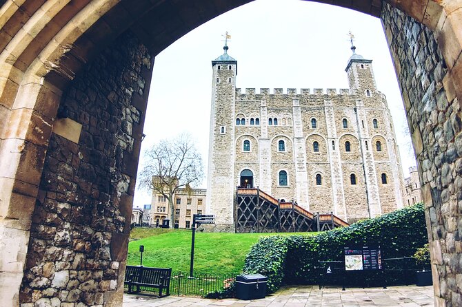 London In One Day - A Private & Bespoke Tour Itinerary - How the day flows, from Arlington Street to Tower Hill