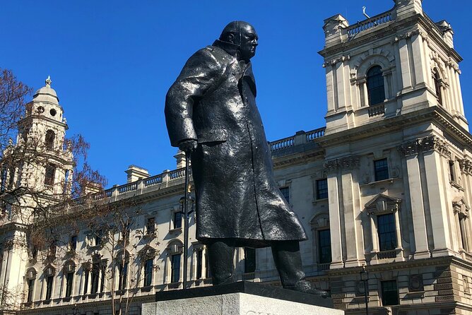 London in WW2 Walking Tour with Churchill War Rooms Visit - Horse Guards Parade: a fast photo break with real Westminster pageantry