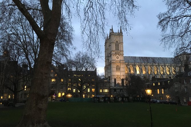 London Introduction Walking Tour - Westminster Abbey, Houses of Parliament, and Big Ben nearby
