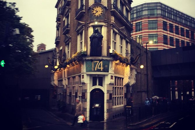 London Introduction Walking Tour - Whitehall, Horse Guards Parade, and Downing Street No 10
