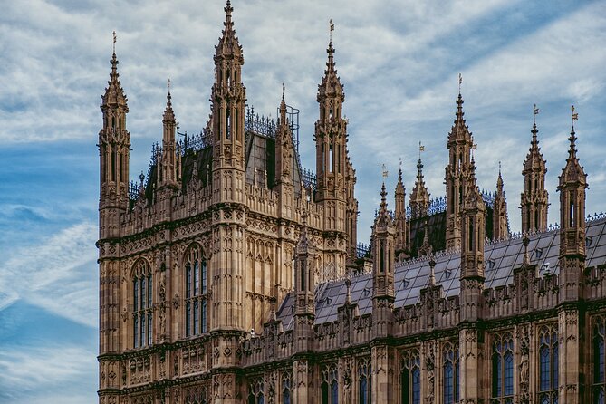 London: Landmarks Walking Tour - The art gallery stop, plus how to keep going with Vox City