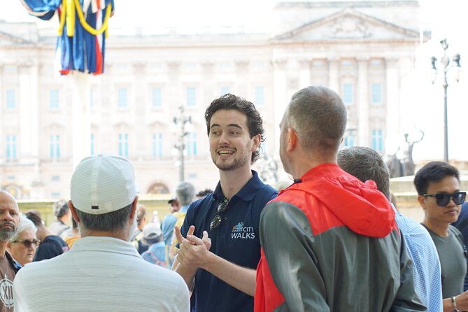 London: Landmarks Walking Tour & Harry Potter Walking Tour - London Starts at Trafalgar Square, Then Keeps Going
