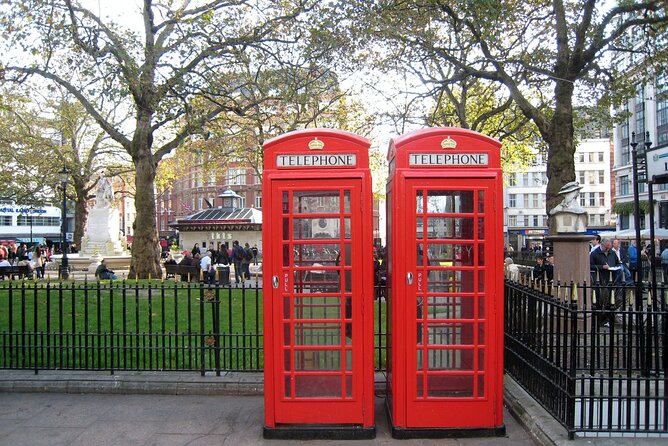 London Layover - Private Tour from Heathrow Airport - Changing of the Guard at Buckingham Palace, the must-see anchor stop