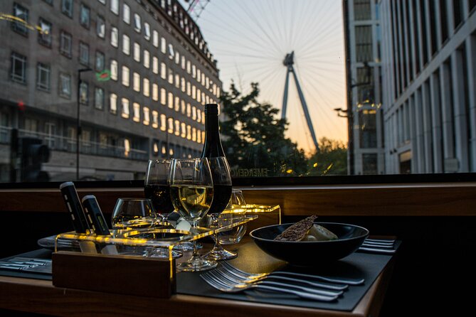 London Luxury Dinner Experience with Panoramic City Views - A Floating Dining Room With London Night Views