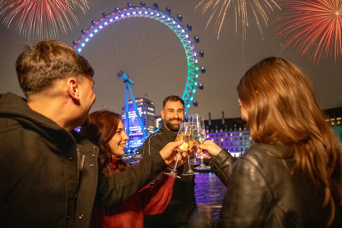 London New Year's Eve Dinner Cruise - Why a Thames New Year’s Eve dinner cruise works