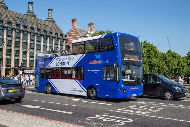 London Panoramic Open Top Bus Tour with Audio Guide - Buckingham Palace: what you get from a bus view