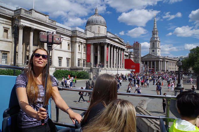 London Panoramic Open Top Bus Tour with Audio Guide - Audio guide in 12 languages, and the live guide reality