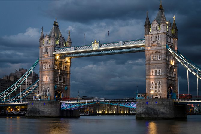 London Photography Masterclass - Private Photography Lesson - London Eye to Household Division: Learning to Photograph More Than One Subject