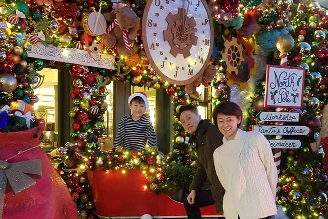 London Private Christmas Lights Taxi Tour with Pick Up - Regent Street: the December tradition you can actually see