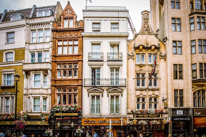 London Private History Tour with a Local Guide: Tailored to Your Interests - Winchester Palace and the city’s quieter layers
