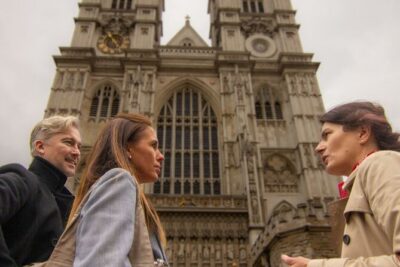 London Private One Day Tour with a Local, Highlights & Off-the-Beaten-Path