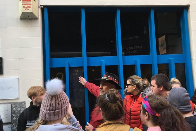 London Rock and Roll Music Tour - Notting Hill, Cradle of Punk Energy, and How London Actually Changes Between Stops