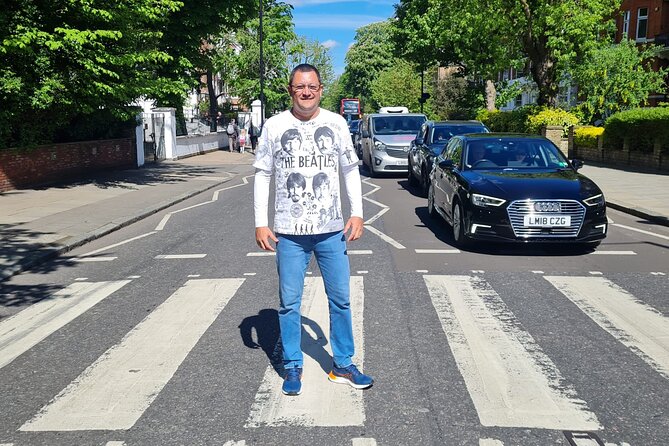 London Rock N Roll Beatles Private Black Cab Tour - Montagu Square and John Lennon’s home base
