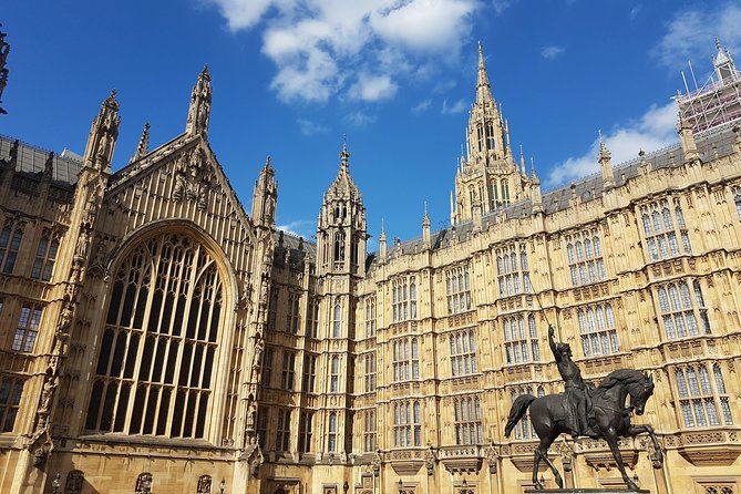 London's Amazing Palaces & Parliament : Private Tour - Buckingham Palace to Trafalgar Square: Where the City Feels Staged