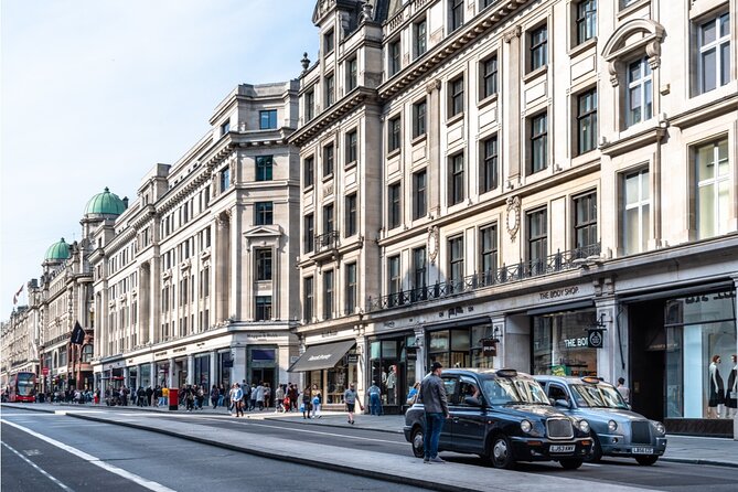 London’s Crown Secret: Self-Guided Royal Puzzle Quest - Who This Royal Puzzle Hunt Is Best For