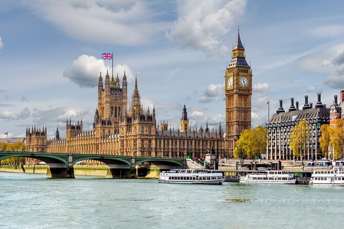 London’s Family-friendly Routemaster Bus Tour with Live Guide - Meet At Belvedere Road, Then Let The City Flow To You