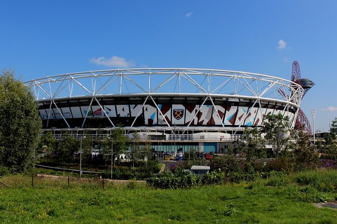 London's Football Stadiums Sightseeing Tour - Price and value, based on group size