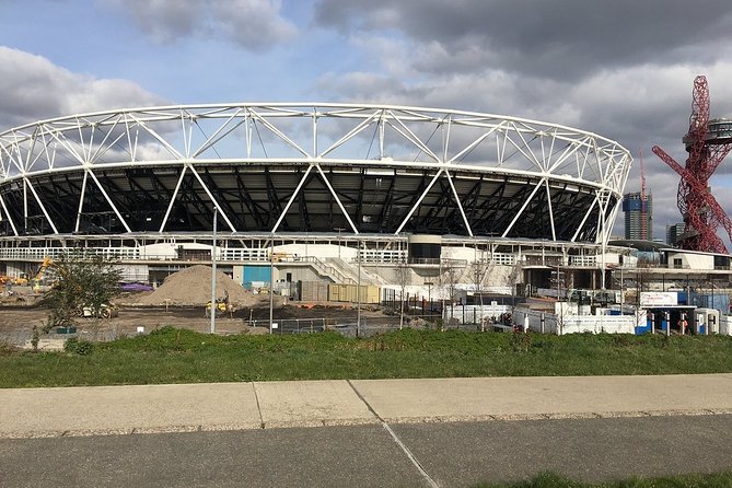 London's Football Stadiums Sightseeing Tour - Wembley Stadium: the arch you can spot from across London