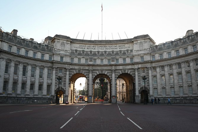 London's Palaces & Parliament Tour (See Over 20+ London Top Sights) - Westminster Abbey, Houses of Parliament, and the Big Ben sweep