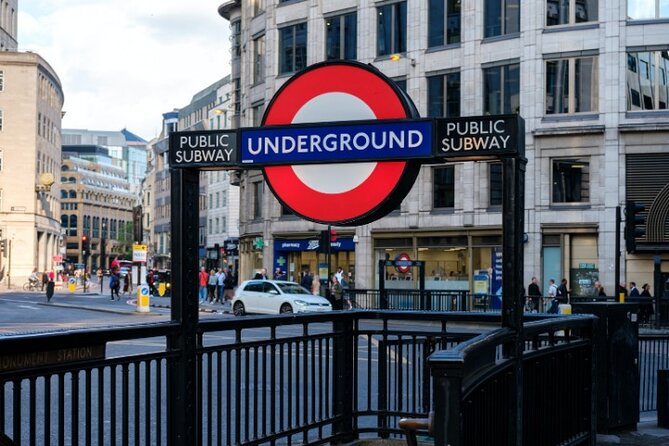 London Self Guided City Tour With an App - Tower Bridge, Queen’s Walk, and the Shard: iconic views in a single stretch