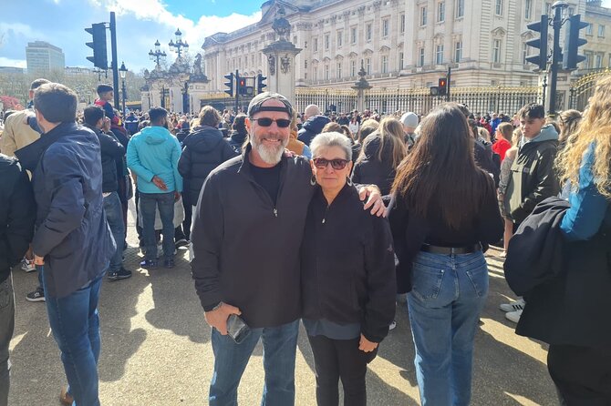 London Sightseeing Private Black Cab Tour with Hotel Pick Up - Westminster Abbey and the rhythm of centuries