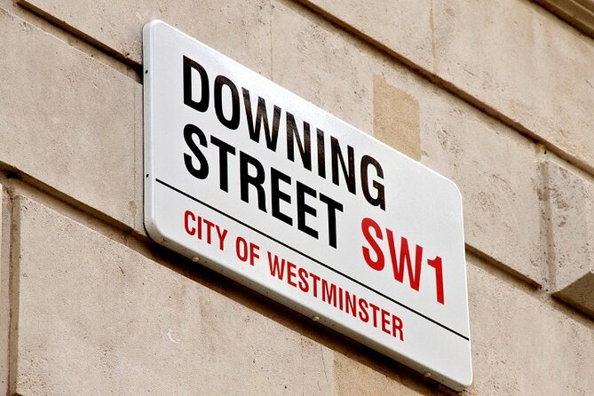 London Sightseeing Walking Tour with 30+ sights - The Buckingham Palace approach, from The Mall to Green Park