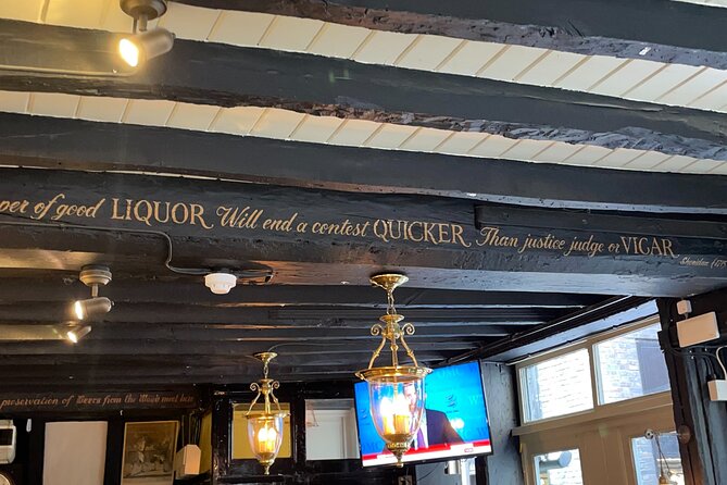 London Small Group Historic Pub Tour - A 6:30pm Pub Tour That Feels Like a Local Night Out