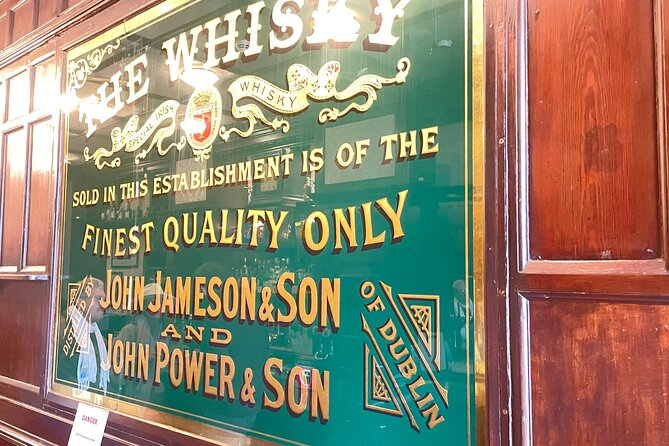 London Small Group Historic Pub Tour - Ending at Ye Olde Cheshire Cheese: A Classic Finish
