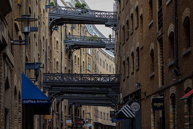 London through the lens: Iconic photo spots, hidden gems & food. - Techniques you’ll actually use later, with phone or camera