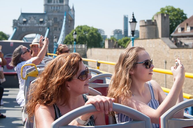 London Tootbus Hop-on Hop-off (Optional Thames Cruise) - A smart way to get your bearings in London