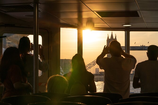 London Uber Boat Return Trip to Naval College and Painted Hall - A simple plan with real payoff: how the 2.5 hours work