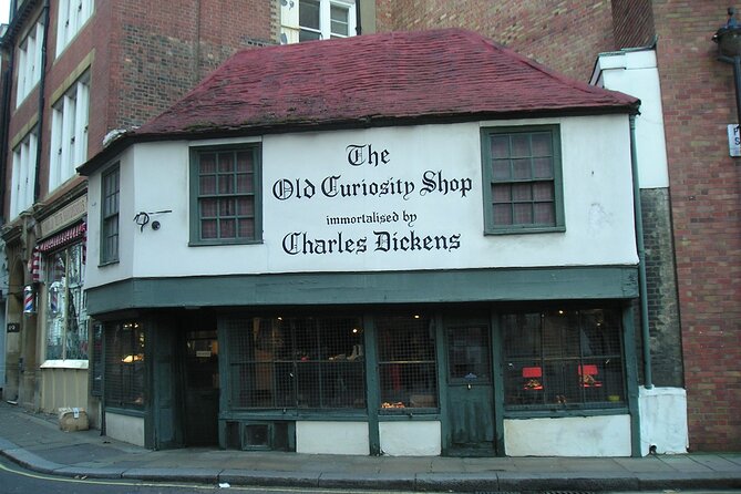London Walking Tours eg Dickens Ted Lasso or National Gallery - Key highlights to expect on this Ted Lasso walk