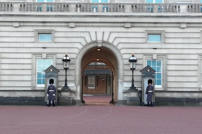 London with a Local (Historical) - Group Size, Pace, and How to Prepare